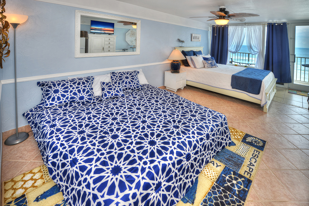 Pirates Cove Resort Studio Oceanfront Vacation Condo Rental 525