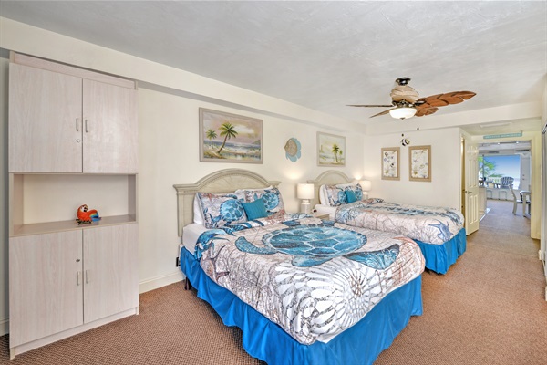 11f733fe61004ae0b75456c8ea6e344c-Medium