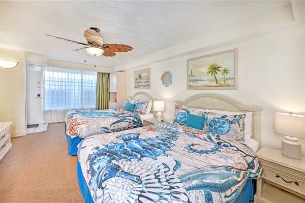 85d784d6ffb24498a4738c08e8d563b7-Medium