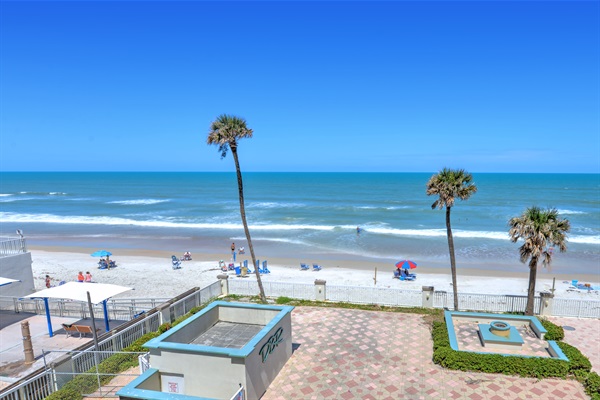 f99b9749fc26427daf9439f4a70b1825-Medium