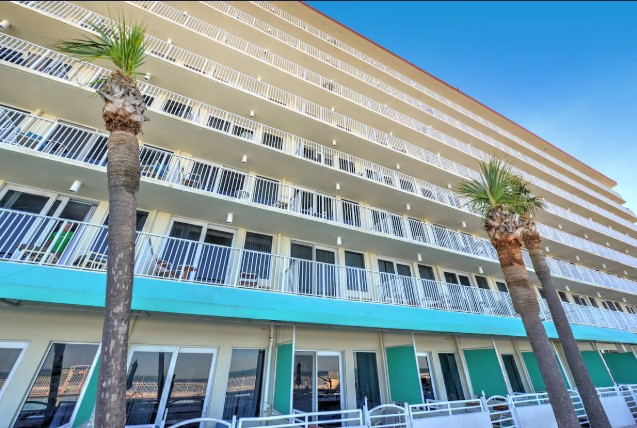 Harbor Beach Resort - 8th floor oceanfront11