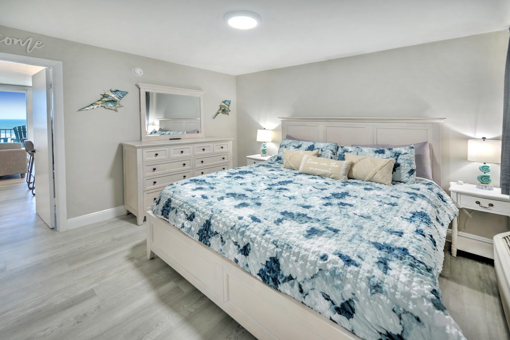 HarborBeach_Rm816_064_65_66_67_68_69_70_Interior 3